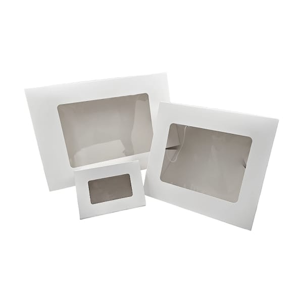 Cutie alba cu fereastra